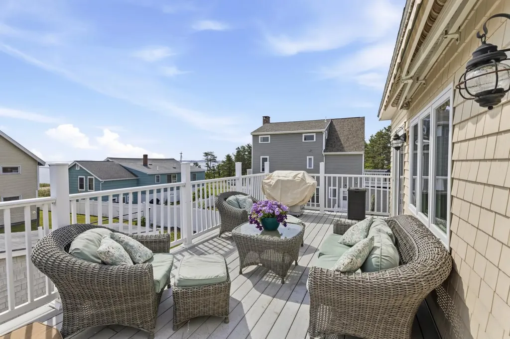15 King Avenue Saco ME 04072