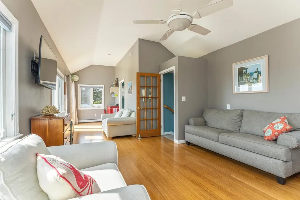 15 King Avenue Saco ME 04072