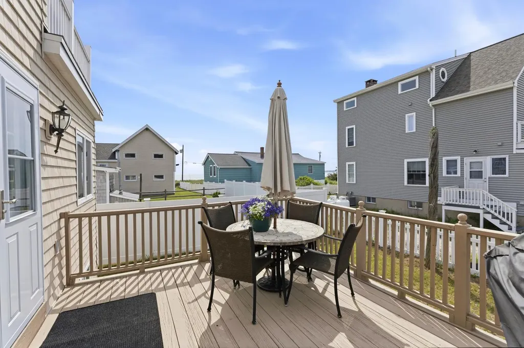 15 King Avenue Saco ME 04072