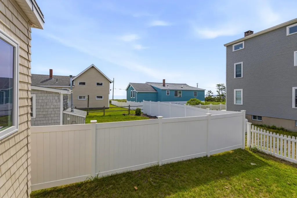 15 King Avenue Saco ME 04072