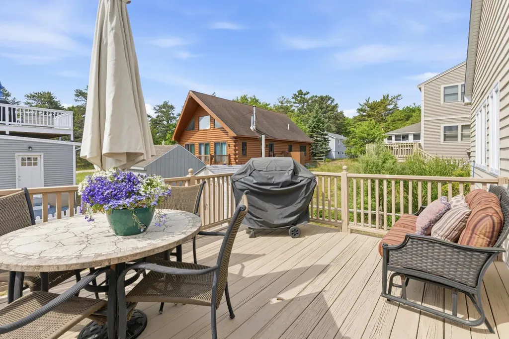 15 King Avenue Saco ME 04072