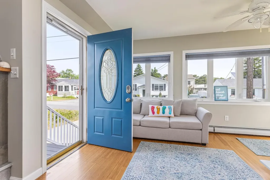 15 King Avenue Saco ME 04072