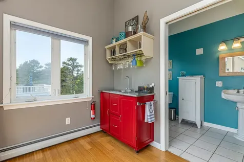 15 King Avenue Saco ME 04072