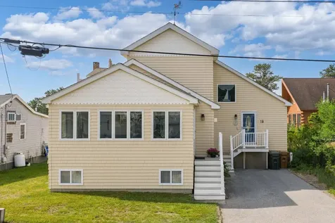 15 King Avenue Saco ME 04072