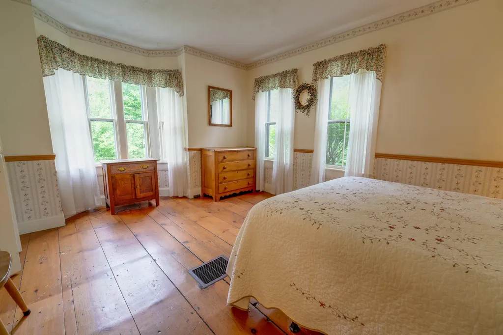 72 Dutch Gap Road Chesterville ME 04938