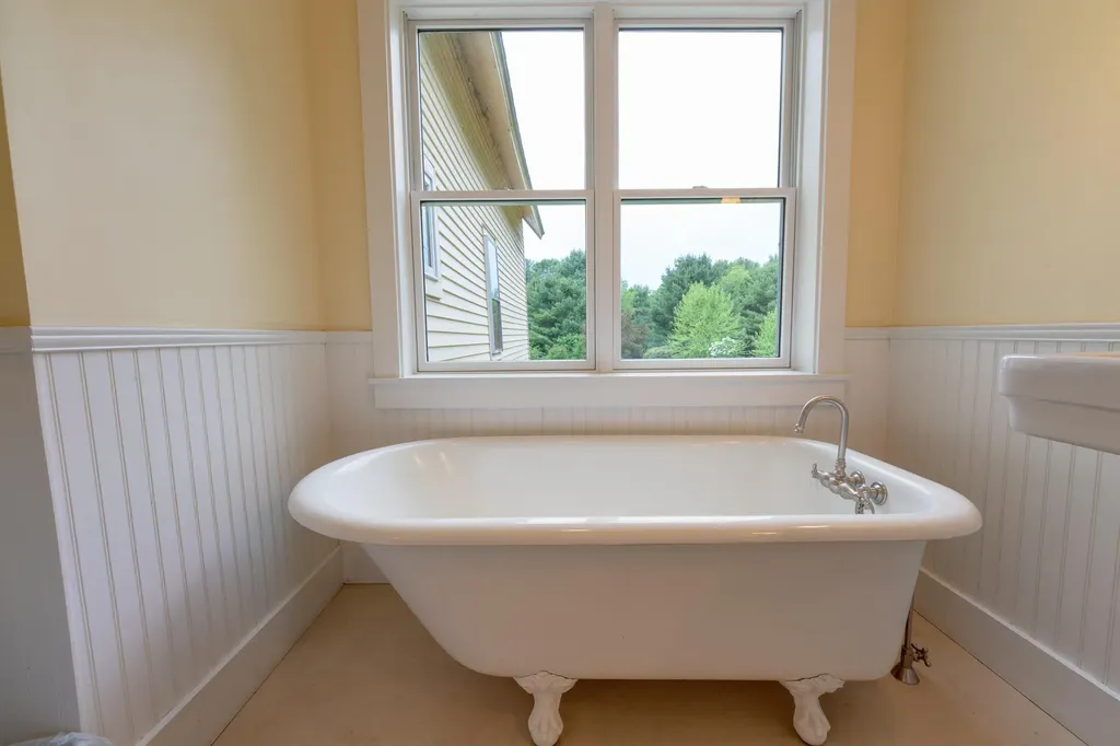 72 Dutch Gap Road Chesterville ME 04938