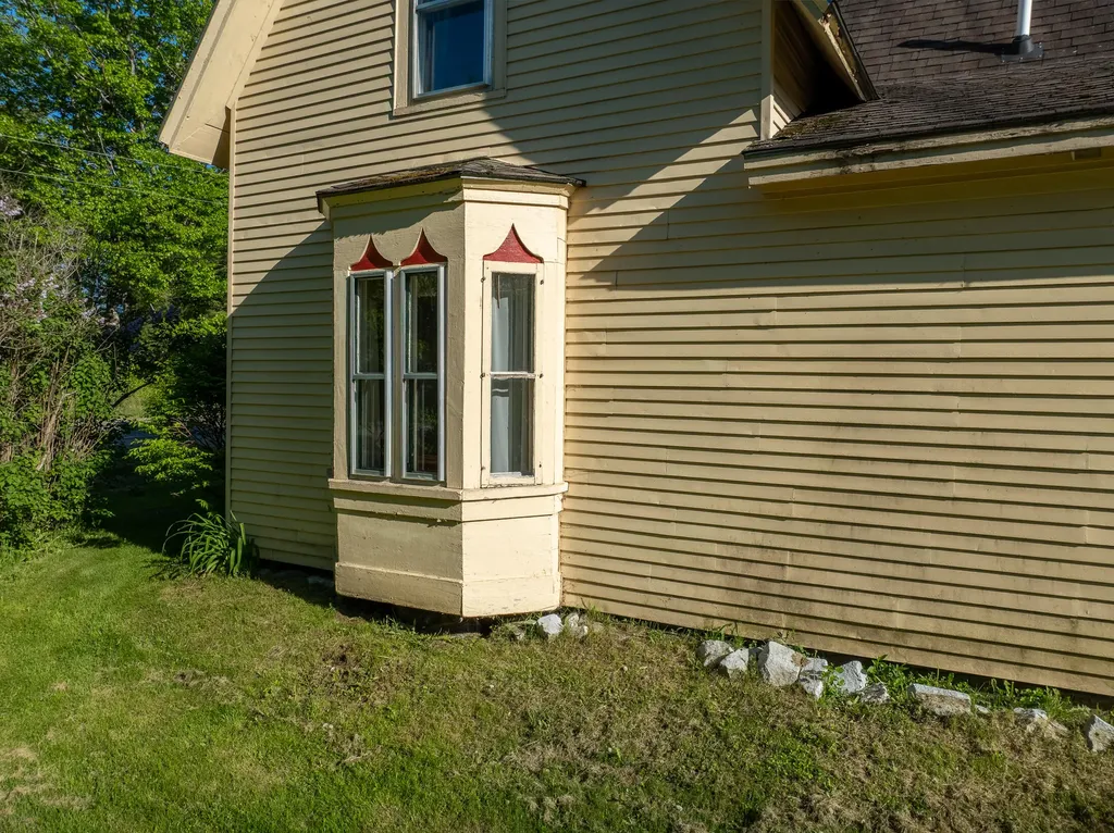72 Dutch Gap Road Chesterville ME 04938