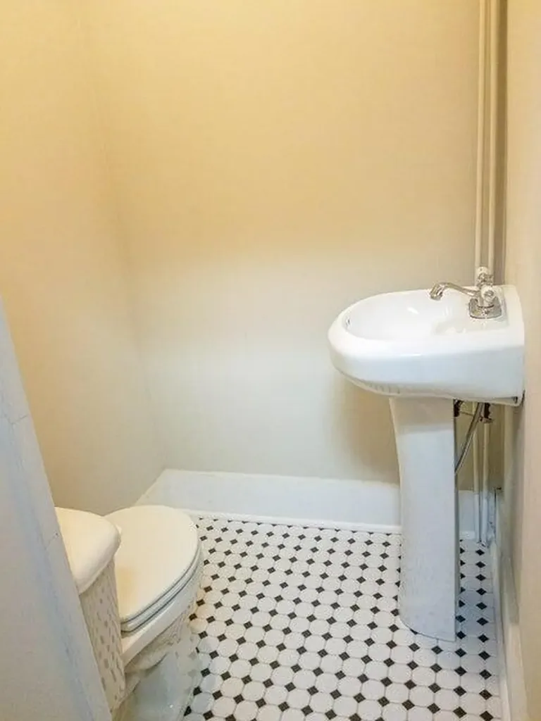 28 E Main Street Searsport ME 04974