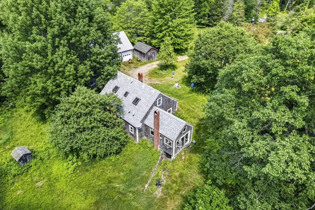 67 Ralph Wink Road Waldoboro ME 04572