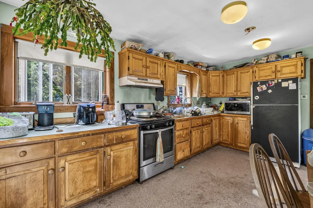 67 Ralph Wink Road Waldoboro ME 04572
