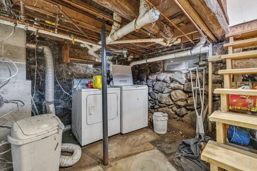 67 Ralph Wink Road Waldoboro ME 04572