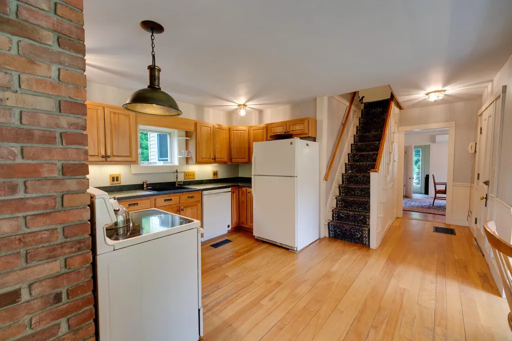 72 Dutch Gap Road Chesterville ME 04938