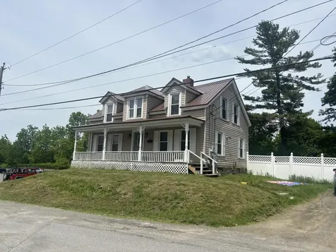 22 River Street Dover-foxcroft ME 04426