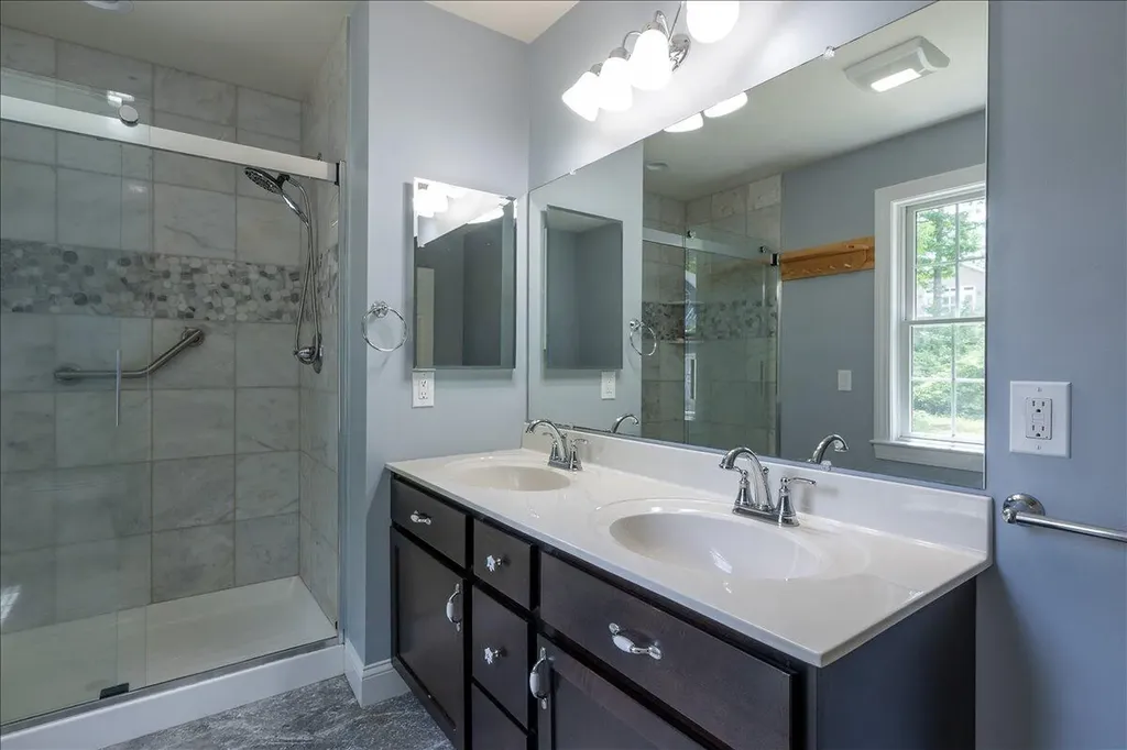 116 Mountain View Extension Rockland ME 04841