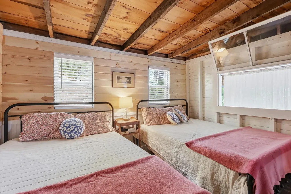 263 Caldwell Lane Oxford ME 04270