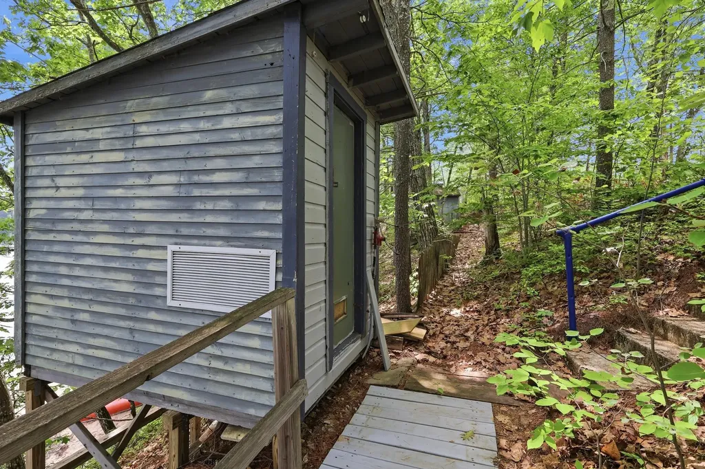 263 Caldwell Lane Oxford ME 04270