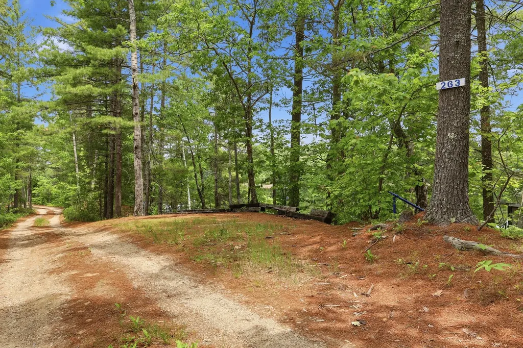 263 Caldwell Lane Oxford ME 04270