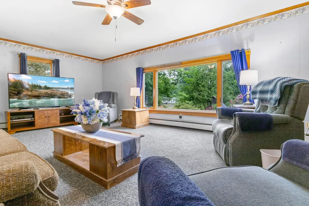 63 West Street Rockport ME 04856