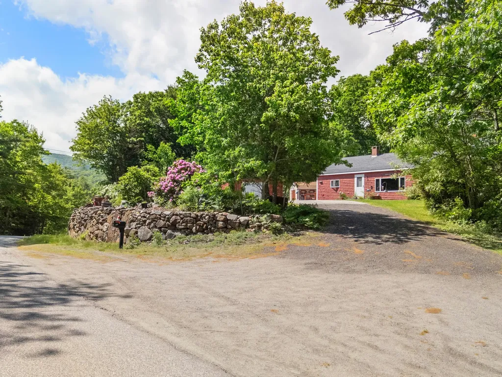 63 West Street Rockport ME 04856
