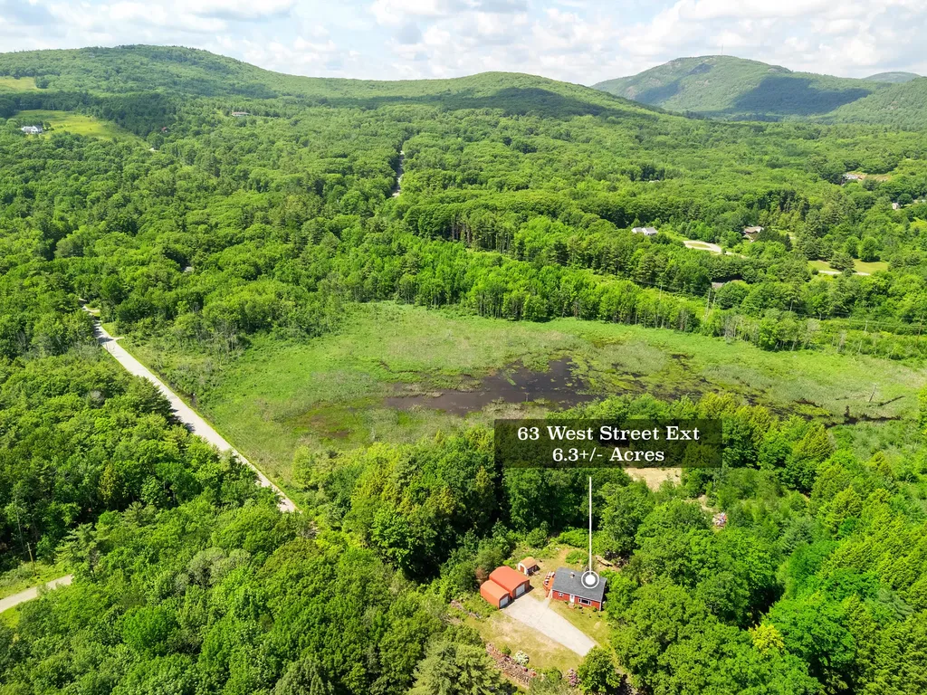 63 West Street Extension Rockport ME 04856
