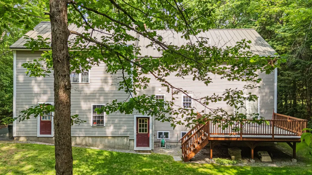 4 River Meadow Circle Standish ME 04085