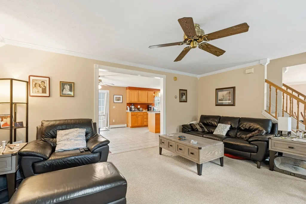 4 River Meadow Circle Standish ME 04085