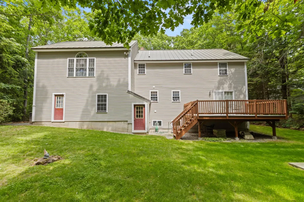 4 River Meadow Circle Standish ME 04085