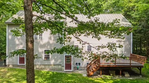 4 River Meadow Circle Standish ME 04085