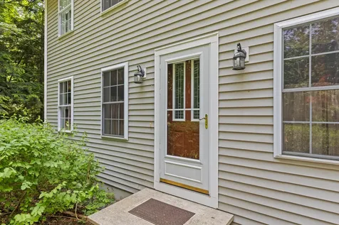4 River Meadow Circle Standish ME 04085