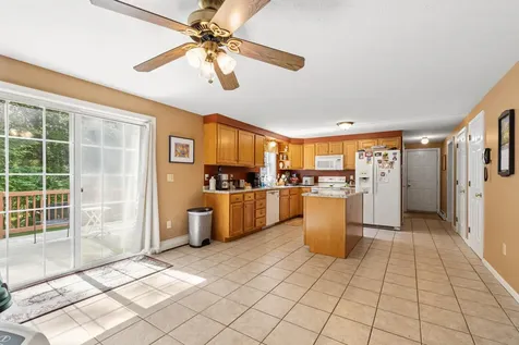 4 River Meadow Circle Standish ME 04085