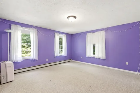 4 River Meadow Circle Standish ME 04085