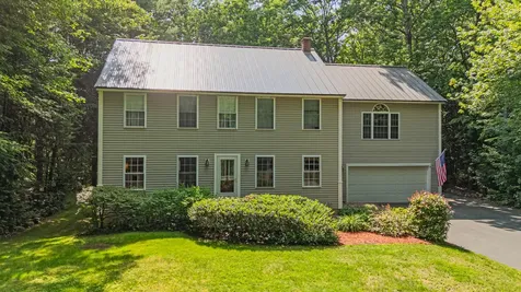4 River Meadow Circle Standish ME 04085