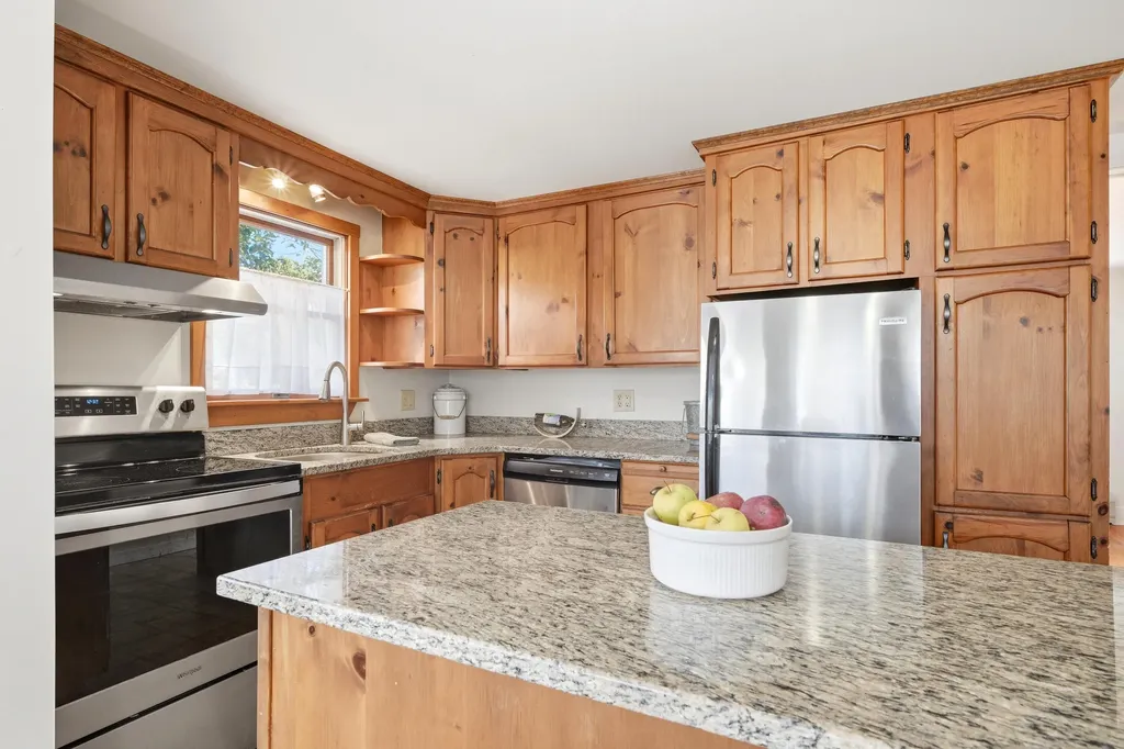 32 School Street Belgrade ME 04917