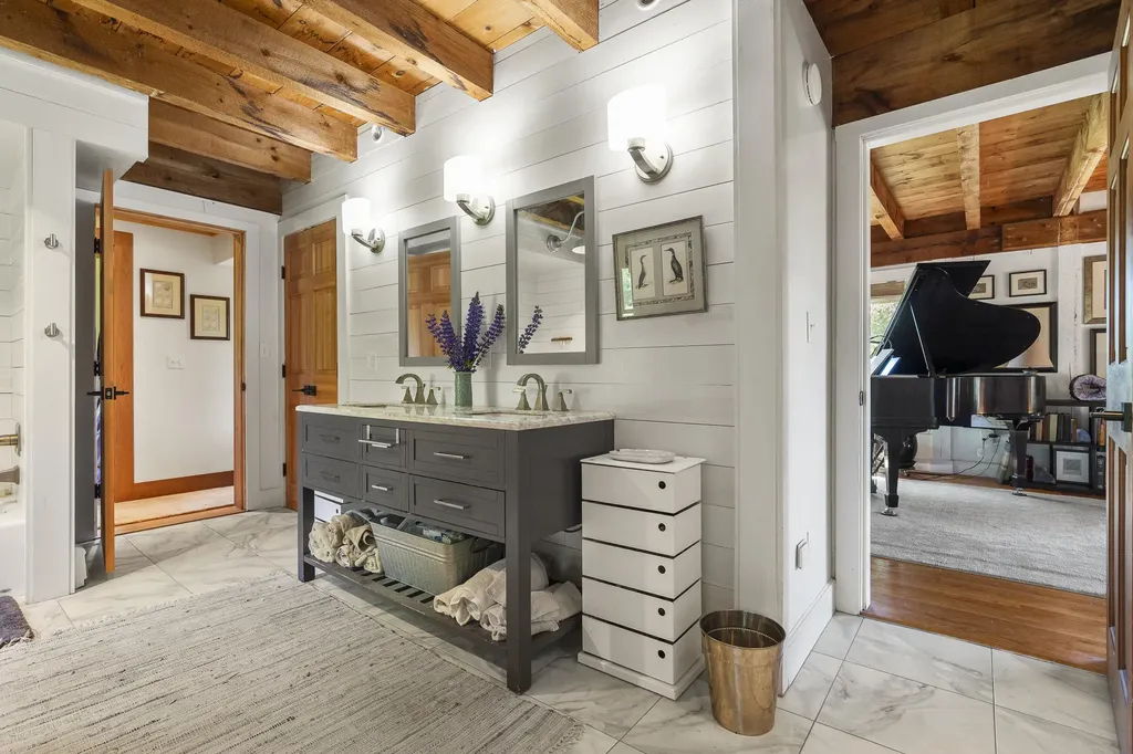 26 Martin Road Alna ME 04535