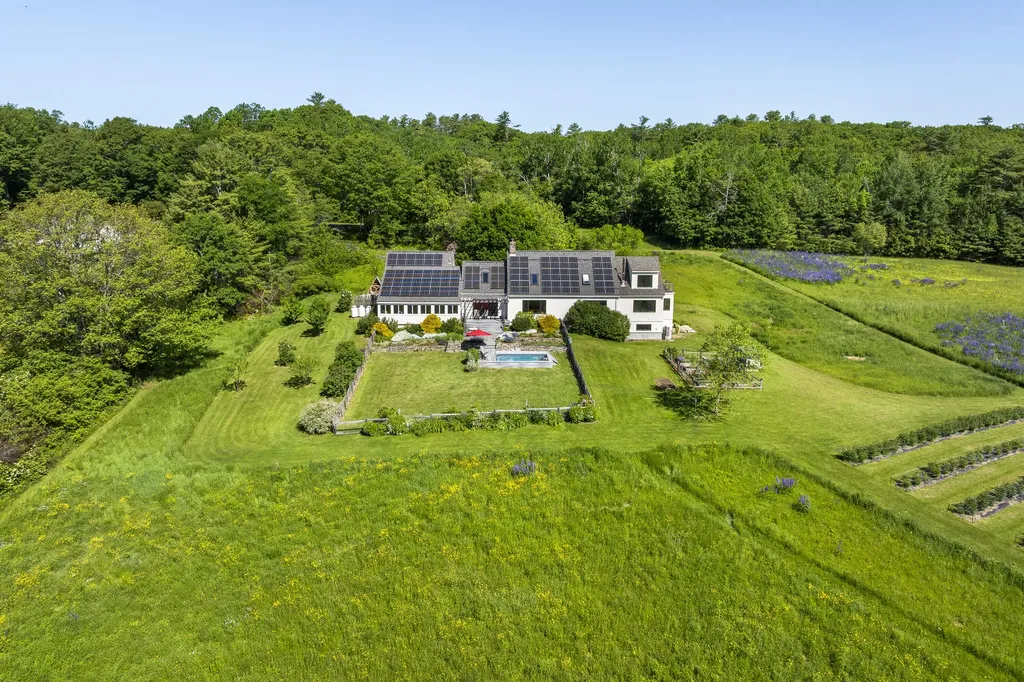 26 Martin Road Alna ME 04535