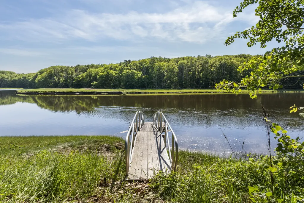 26 Martin Road Alna ME 04535