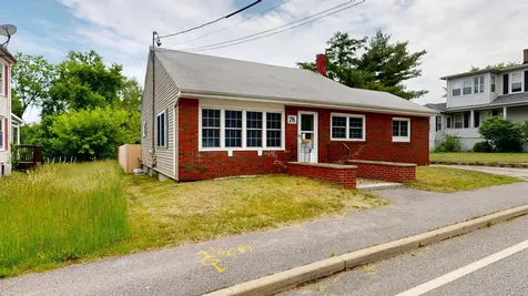 78 King Avenue Lewiston ME 04240