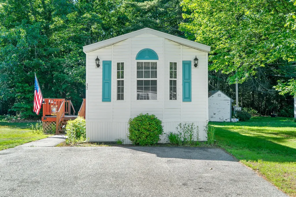 37 Marc Drive Sanford ME 04073