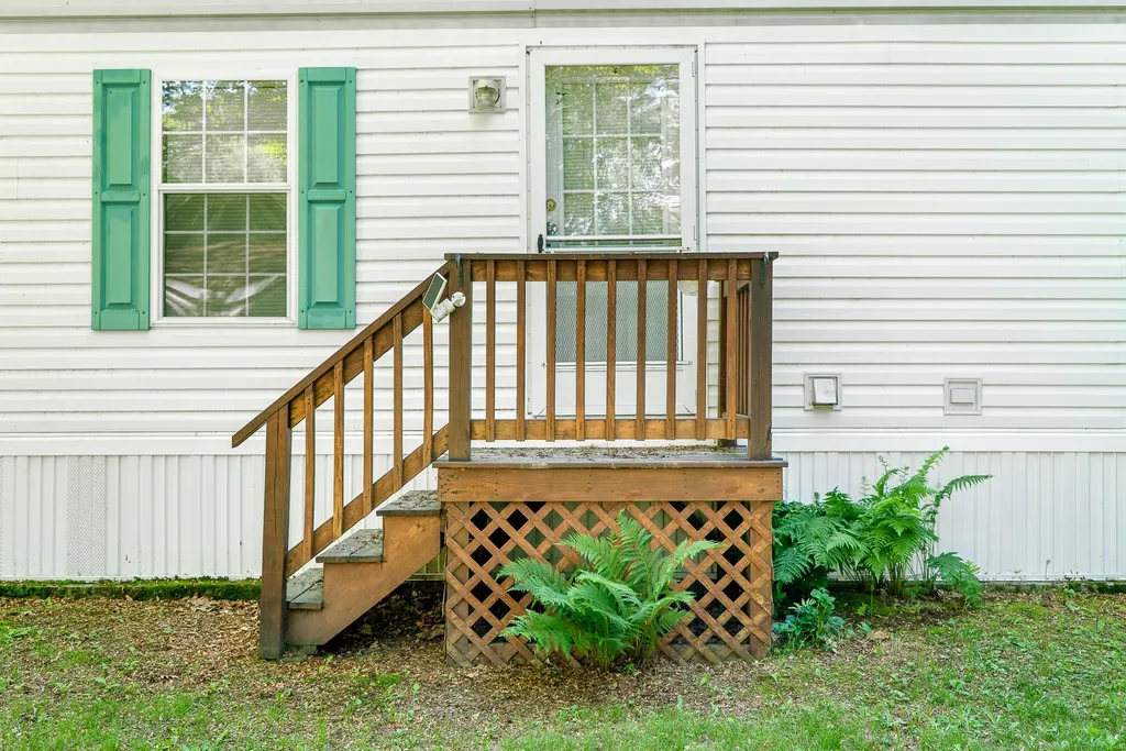 37 Marc Drive Sanford ME 04073