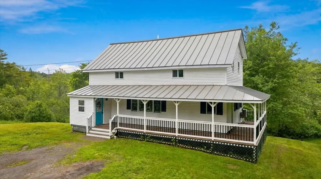 127 Dutton Road China ME 04358