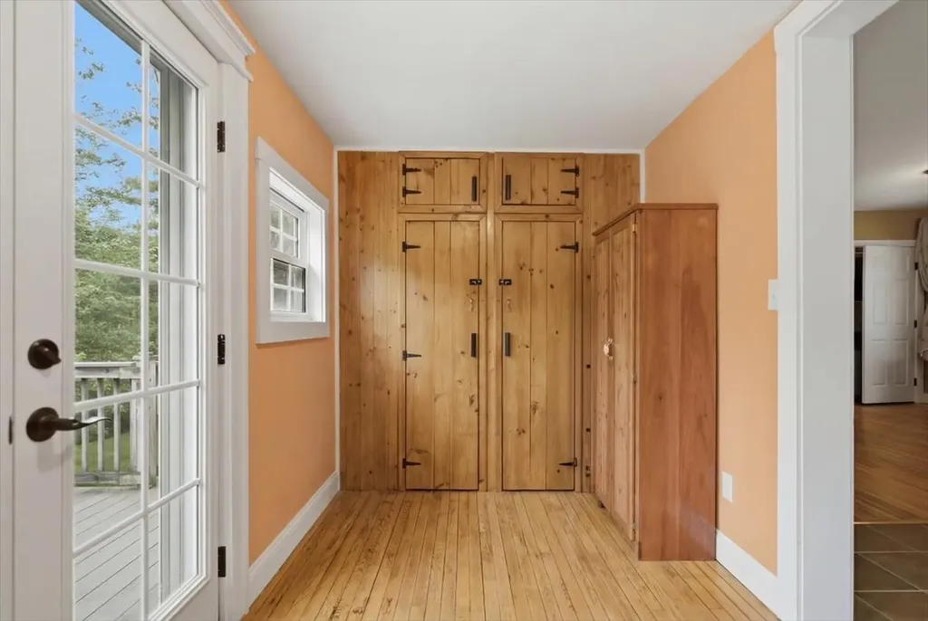 127 Dutton Road China ME 04358