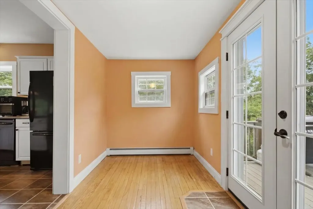 127 Dutton Road China ME 04358