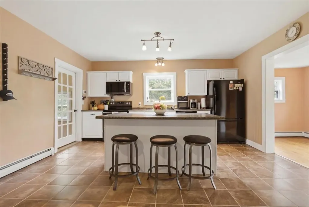 127 Dutton Road China ME 04358