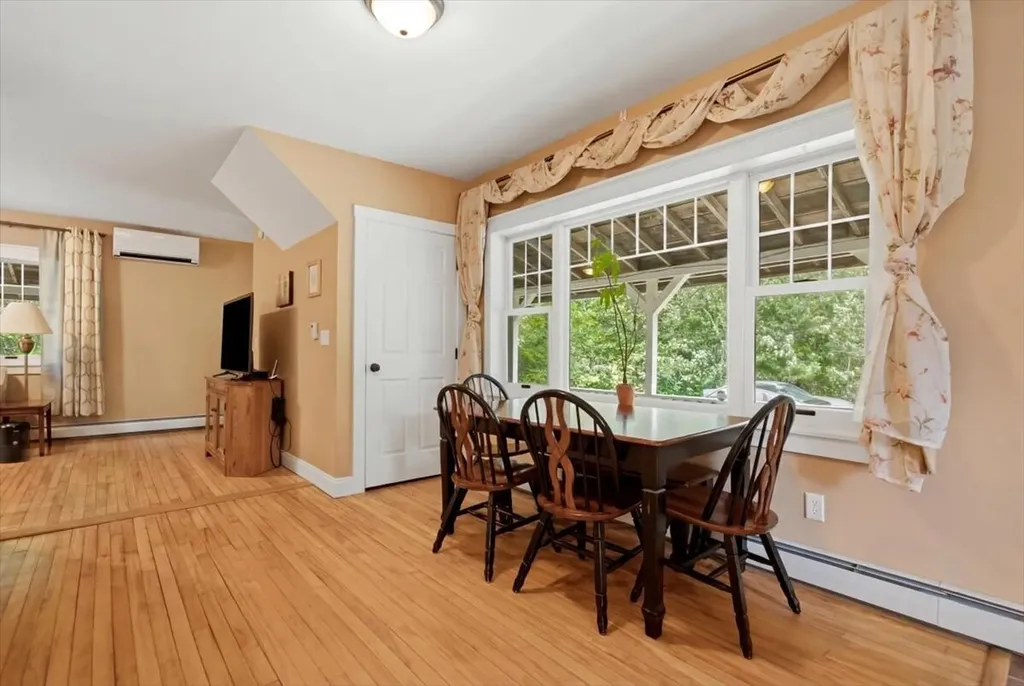 127 Dutton Road China ME 04358