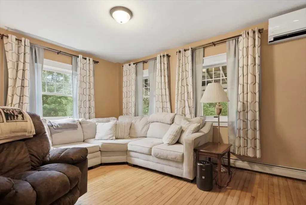 127 Dutton Road China ME 04358
