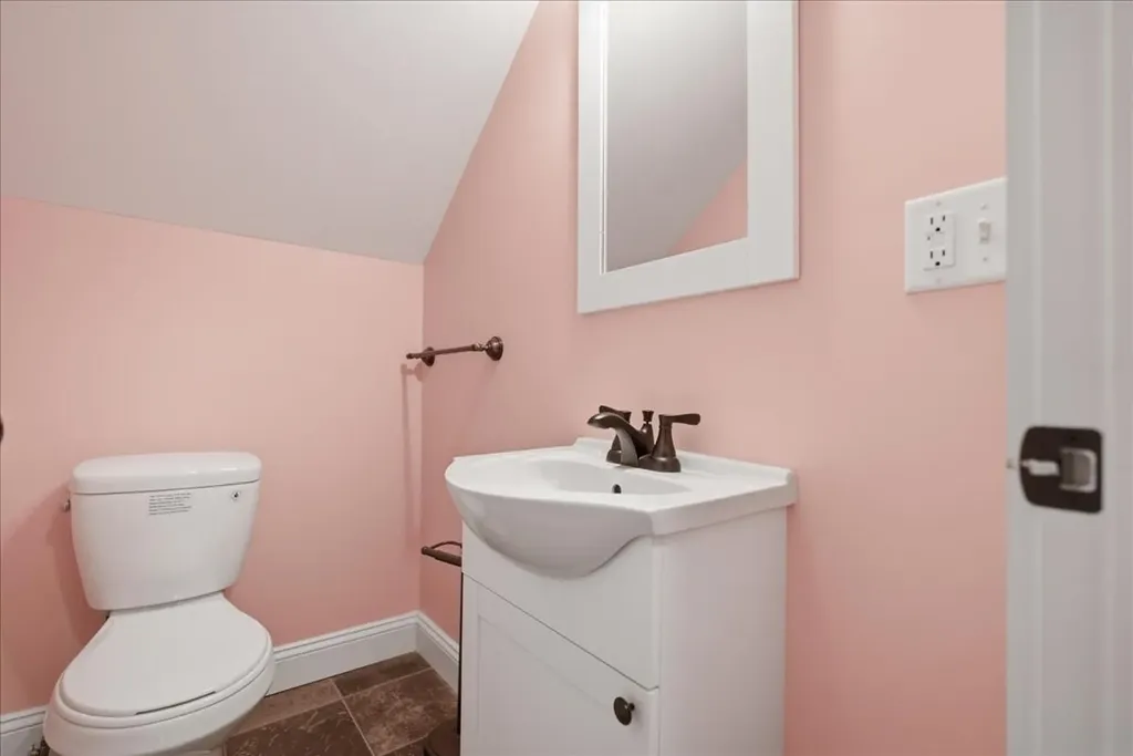 127 Dutton Road China ME 04358