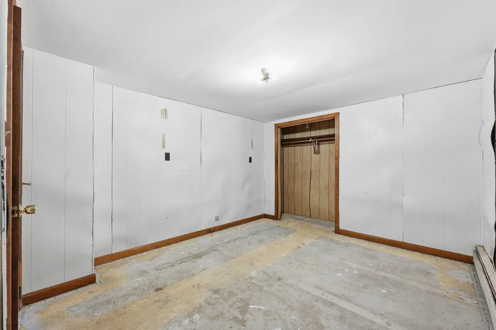 247 Dinsmore Road Sidney ME 04330