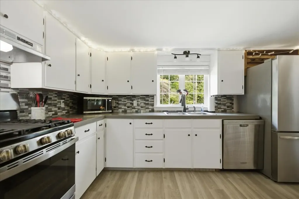 911 Maine Street Poland ME 04274