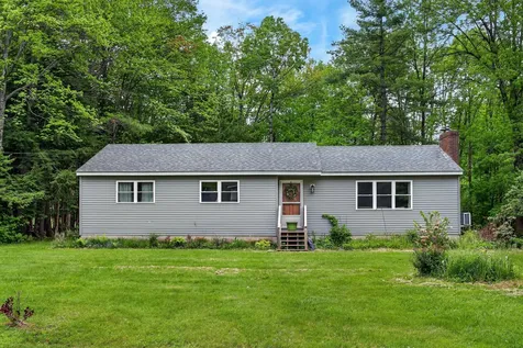 29 Smiley Avenue Winslow ME 04901