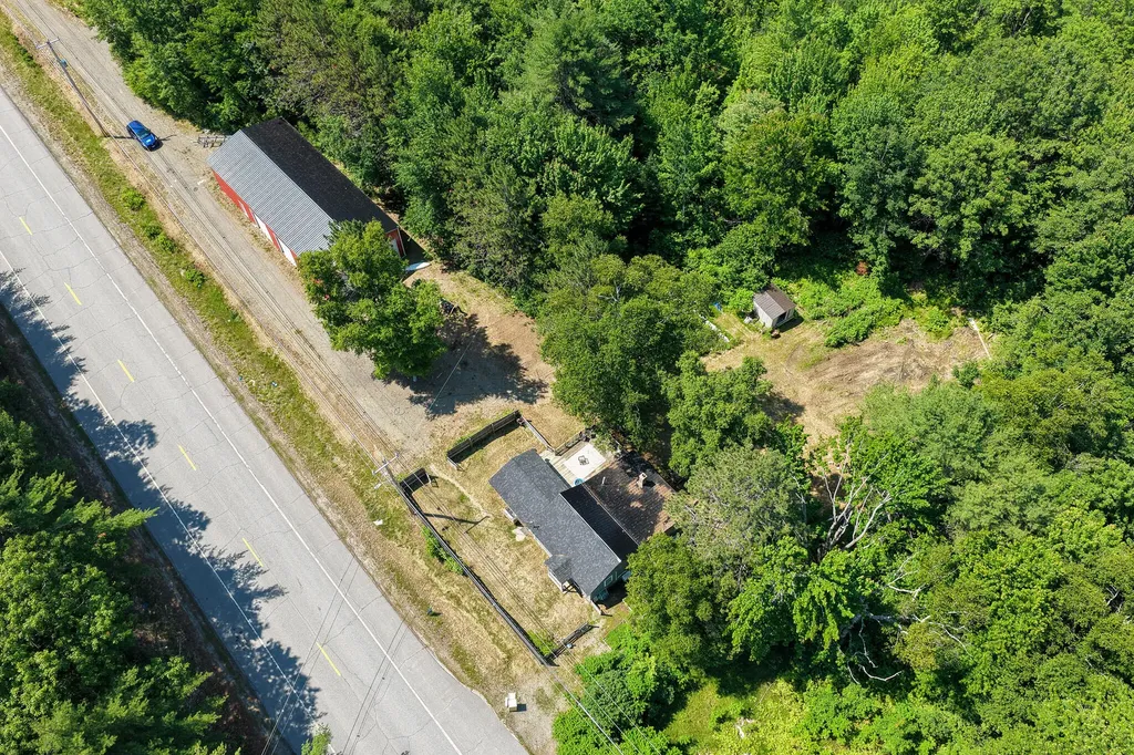 194 Main Road Passadumkeag ME 04475